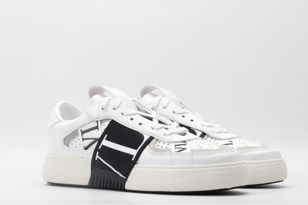VA1ENTIN0 sneaker